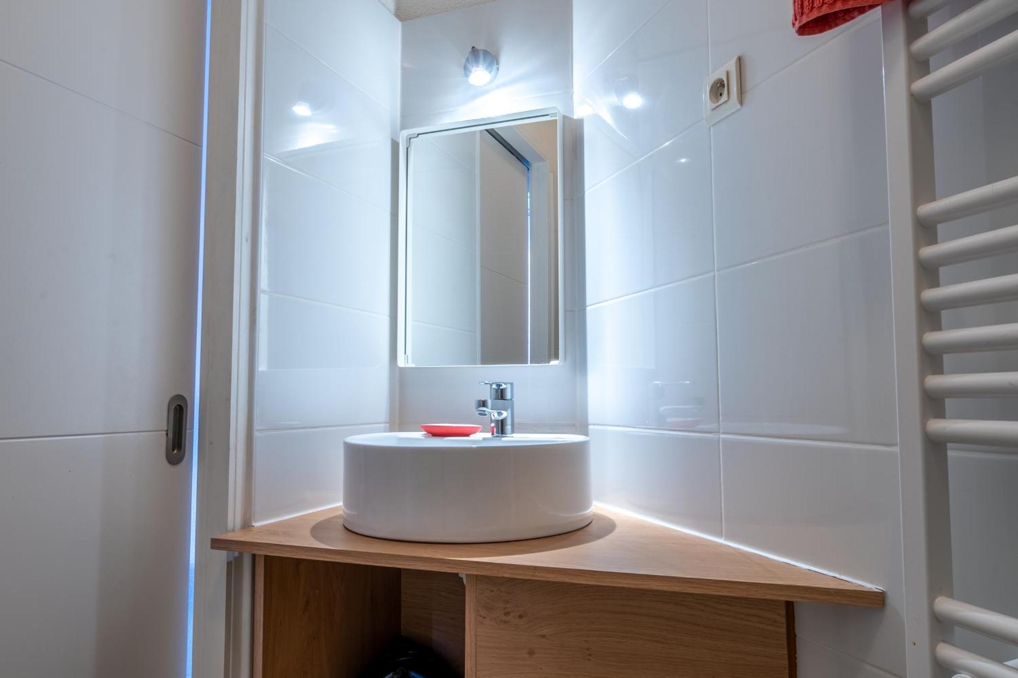 Capstay Lourdes - Residence Serenity Apartment